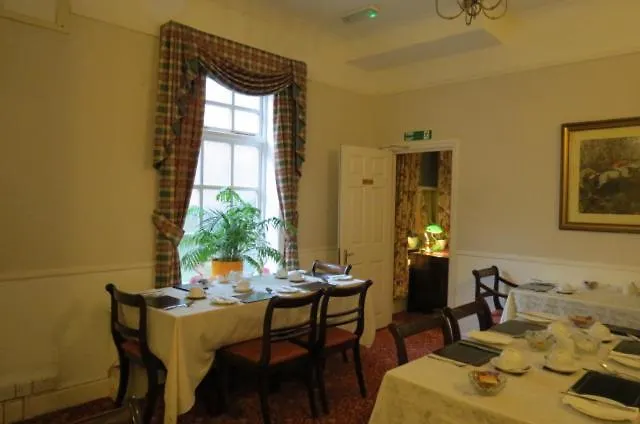 Hunters Lodge Guest House Southampton